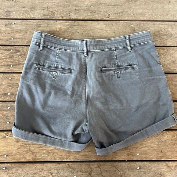 Anthropologie Chino Relaxed Gray Shorts | Size 27 - Picture 6 of 7